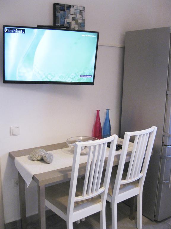 Lavish Suites Agios Ioannis Diakoftis Extérieur photo