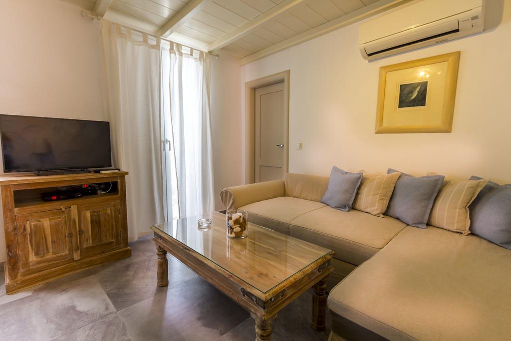 Lavish Suites Agios Ioannis Diakoftis Extérieur photo